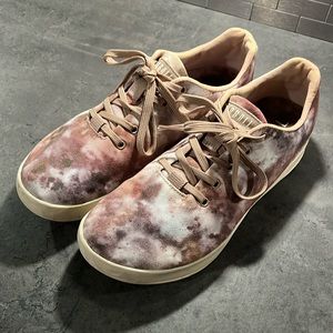 NoBull canvas trainers- great condition